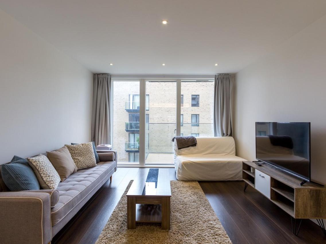 Blissful One Bed Near The River Saint Saint Kew Extérieur photo