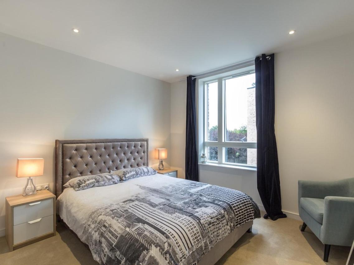 Blissful One Bed Near The River Saint Saint Kew Extérieur photo