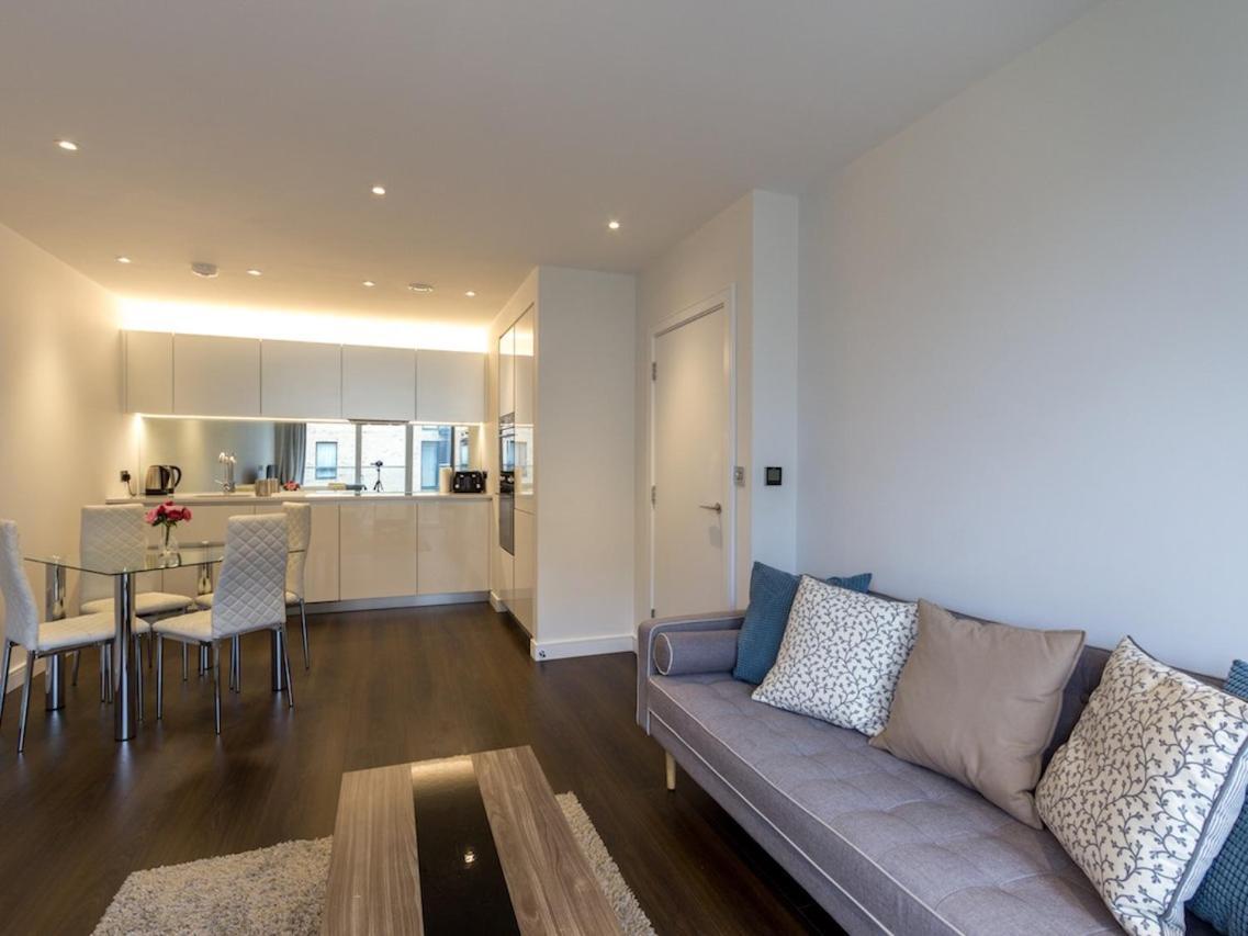 Blissful One Bed Near The River Saint Saint Kew Extérieur photo