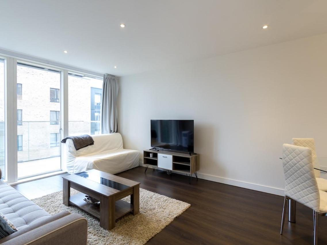 Blissful One Bed Near The River Saint Saint Kew Extérieur photo